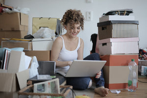 Signs You Need to De-clutter Your Life  | Sabrena Sharonne | Lifestyle Maintenance